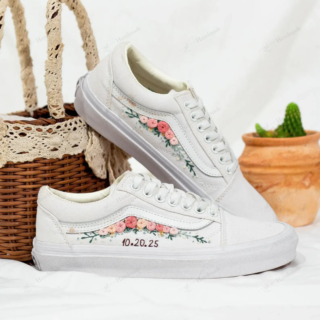 Pink Palette Roses With Pearl Lovely Flowers Wedding Flowers Hand-Embroidered White Vans Low Top